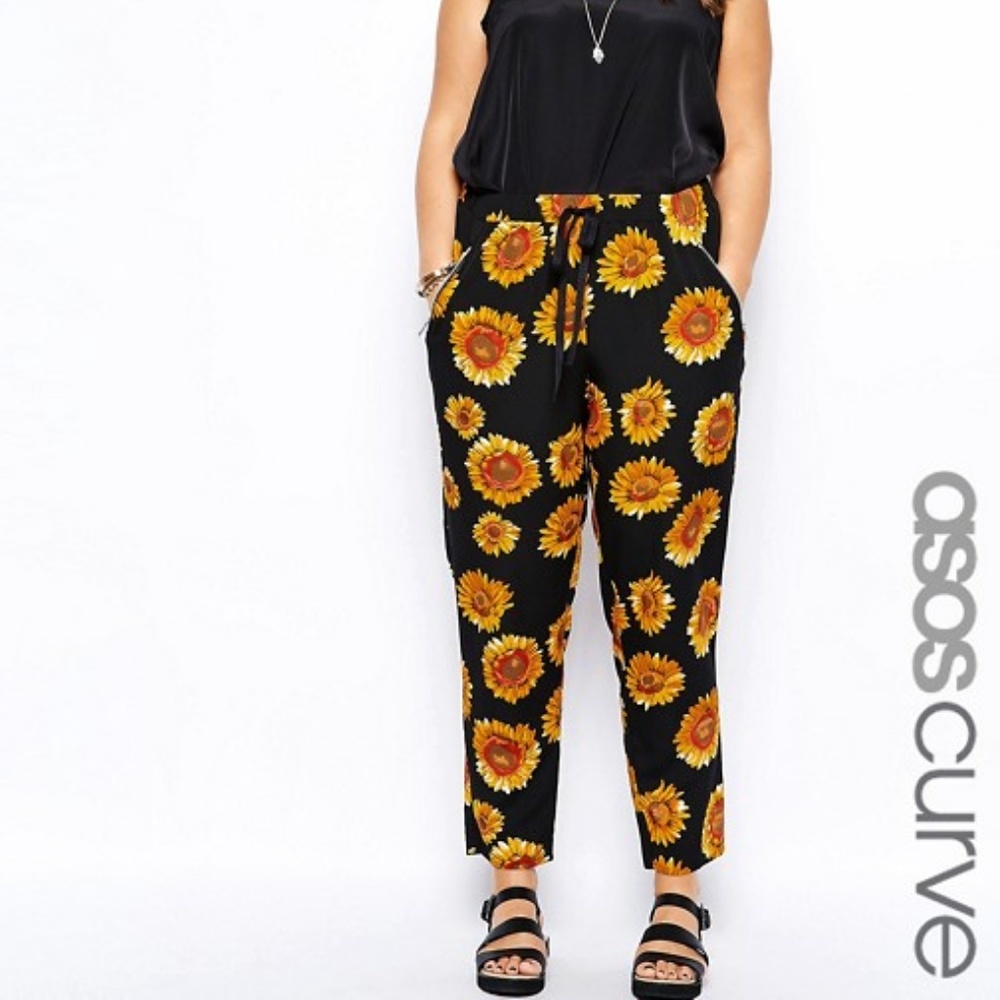 ASOS CURVE Exclusive Peg Pant In Sunflower Print